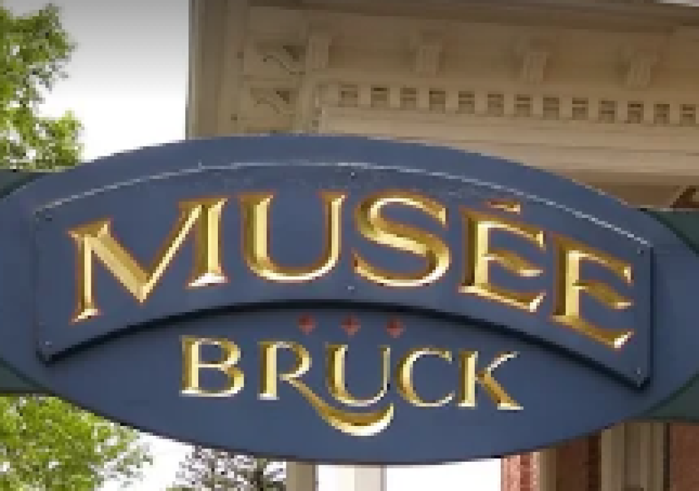 Estrie secteur Granby | Visite du musée Bruck et diner à L’Entre-Deux